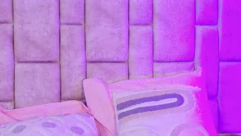 kariina_wong online show from November 27, 9:50 pm