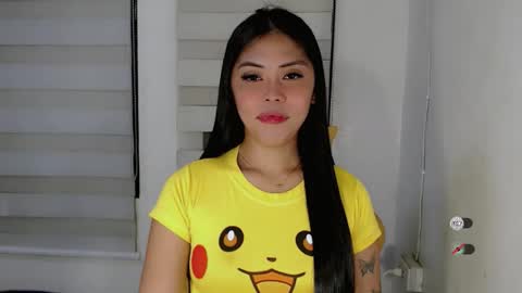 I AM BELLE online show from October 28, 1:28 pm