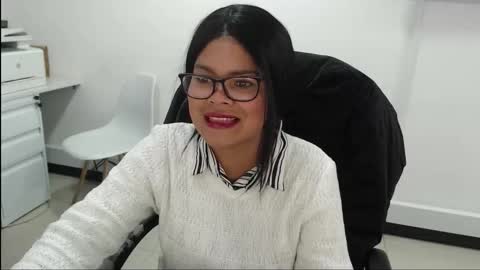 karla_cg online show from March 19, 5:39 pm