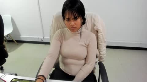 karla_cg online show from October 22, 5:07 pm