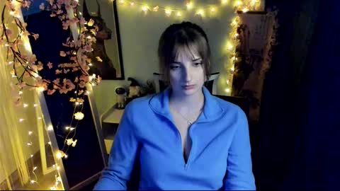 Karla online show from February 9, 1:24 pm