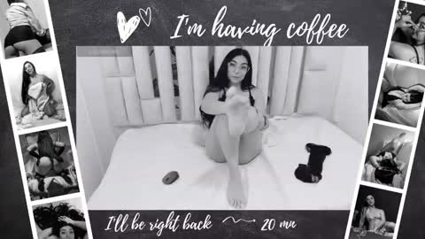 Snapshot of karla_hernandez chatting on October 18, 11:24 am Karla online show from October 18, 11:24 am