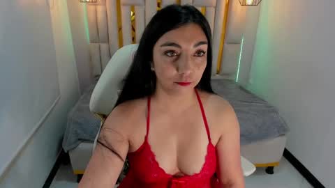 Snapshot of karla_hernandez chatting on February 27, 10:59 am Karla online show from February 27, 10:59 am