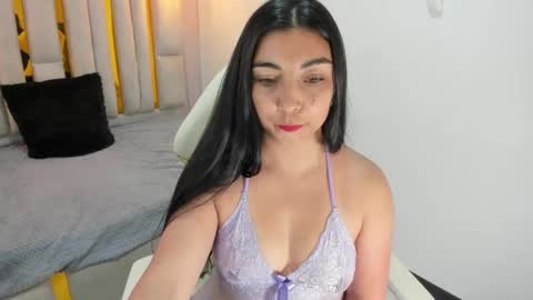 Snapshot of karla_hernandez chatting on January 23, 11:04 am Karla online show from January 23, 11:04 am