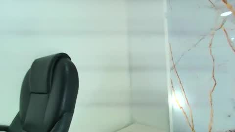 karla_hilton1 online show from March 16, 11:03 am