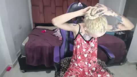 KARLA online show from December 10, 2:38 am