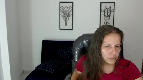 Snapshot of karlye_hot chatting on December 13, 3:16 am KARLYE online show from December 13, 3:16 am