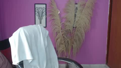 Snapshot of karlye_hot chatting on October 8, 2:38 am KARLYE online show from October 8, 2:38 am