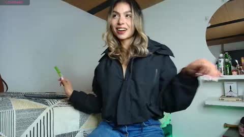 Snapshot of karol_goode chatting on February 17, 3:36 am karol_goode online show from February 17, 3:36 am