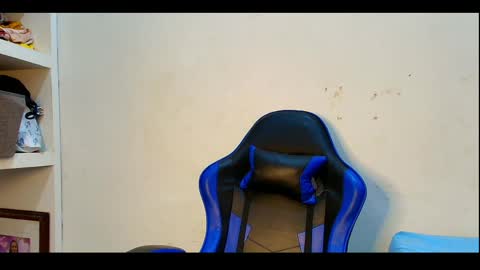    online show from April 11, 12:31 pm