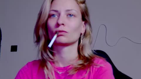 karoline121 online show from November 5, 3:39 pm