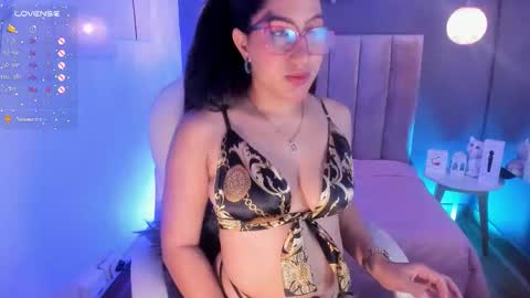 Karoline  online show from October 2, 1:38 pm