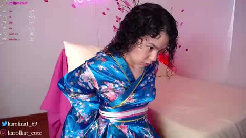 Karolina 3 online show from February 12, 7:35 pm