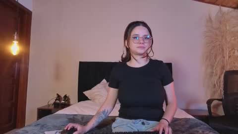 kassandra james online show from February 20, 4:19 pm
