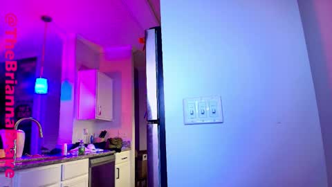 BriannaBrave online show from October 21, 1:42 am