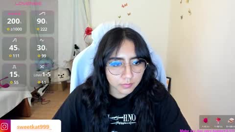 Snapshot of kat_ly_chan chatting on March 3, 10:07 pm Kat       online show from March 3, 10:07 pm