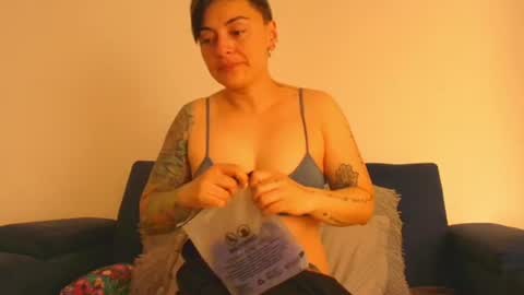 kat paradisse online show from July 28, 11:50 am