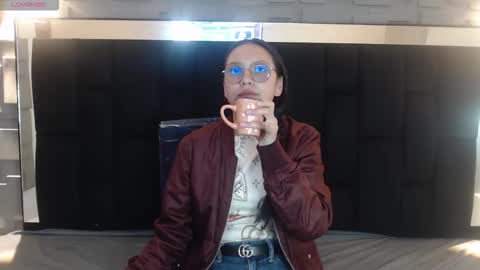 Katalina online show from December 17, 1:15 pm