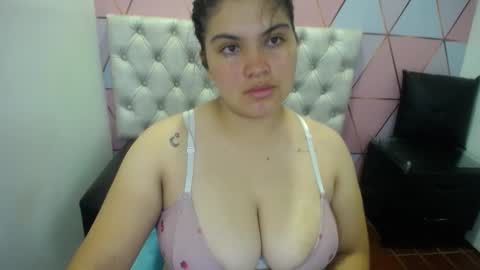 katalina santana25 online show from December 4, 6:52 pm