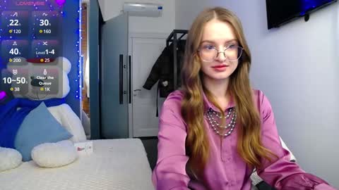 Snapshot of kate_jonson chatting on December 9, 1:24 pm .Be kind and gentle with me and I will do my best for you. online show from December 9, 1:24 pm