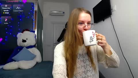 Snapshot of kate_jonson chatting on January 9, 7:52 am .Be kind and gentle with me and I will do my best for you. online show from January 9, 7:52 am