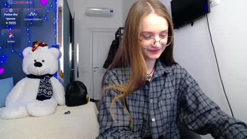 Snapshot of kate_jonson chatting on February 8, 9:46 am .Be kind and gentle with me and I will do my best for you. online show from February 8, 9:46 am