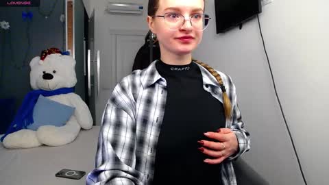 Snapshot of kate_jonson chatting on January 7, 7:52 am .Be kind and gentle with me and I will do my best for you. online show from January 7, 7:52 am
