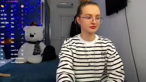 Snapshot of kate_jonson chatting on March 12, 8:19 am .Be kind and gentle with me and I will do my best for you. online show from March 12, 8:19 am