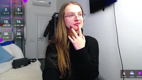 Snapshot of kate_jonson chatting on December 12, 8:47 am .Be kind and gentle with me and I will do my best for you. online show from December 12, 8:47 am
