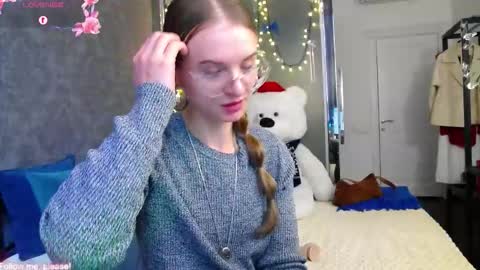 Snapshot of kate_jonson chatting on September 29, 10:42 am .Be kind and gentle with me and I will do my best for you. online show from September 29, 10:42 am