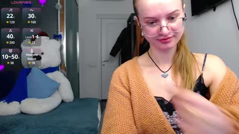 Snapshot of kate_jonson chatting on January 10, 12:58 pm .Be kind and gentle with me and I will do my best for you. online show from January 10, 12:58 pm