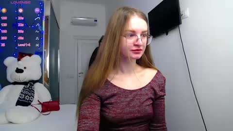 Snapshot of kate_jonson chatting on February 21, 7:33 am .Be kind and gentle with me and I will do my best for you. online show from February 21, 7:33 am