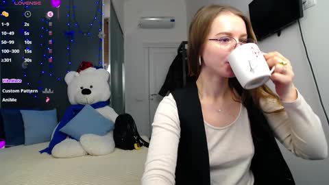 Snapshot of kate_jonson chatting on January 17, 7:41 am .Be kind and gentle with me and I will do my best for you. online show from January 17, 7:41 am