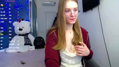 Snapshot of kate_jonson chatting on March 6, 7:47 am .Be kind and gentle with me and I will do my best for you. online show from March 6, 7:47 am