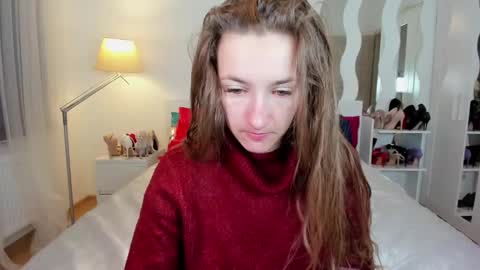 Snapshot of kate_redgar chatting on February 20, 10:16 am kate_redgar online show from February 20, 10:16 am