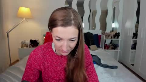 Snapshot of kate_redgar chatting on February 9, 3:56 pm kate_redgar online show from February 9, 3:56 pm