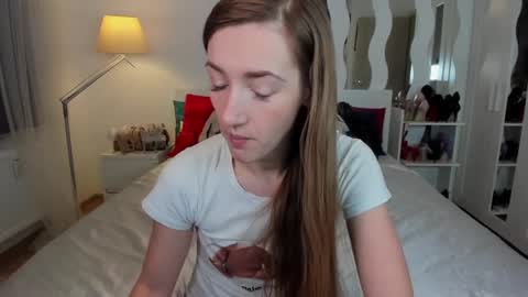 Snapshot of kate_redgar chatting on March 8, 3:11 pm kate_redgar online show from March 8, 3:11 pm