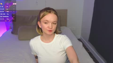 katebunnys online show from April 14, 10:15 am