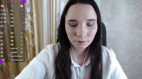 Snapshot of katecrash chatting on March 4, 12:55 pm YourKate online show from March 4, 12:55 pm