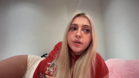 kateharperr online show from January 11, 2:27 am