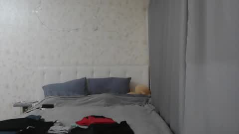 Snapshot of katekalen chatting on September 15, 3:31 pm Kate Bunny online show from September 15, 3:31 pm
