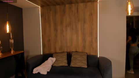 K A T E  online show from March 5, 8:54 am