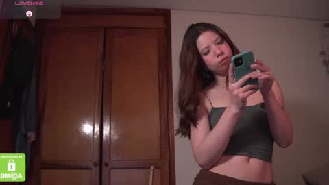Snapshot of kathc_19 chatting on October 4, 1:44 am Katerine online show from October 4, 1:44 am