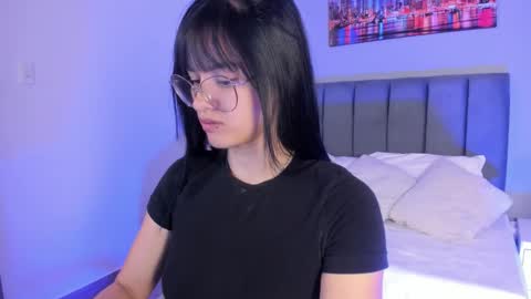 Snapshot of katherin_smith_ chatting on September 17, 10:57 am kathe online show from September 17, 10:57 am
