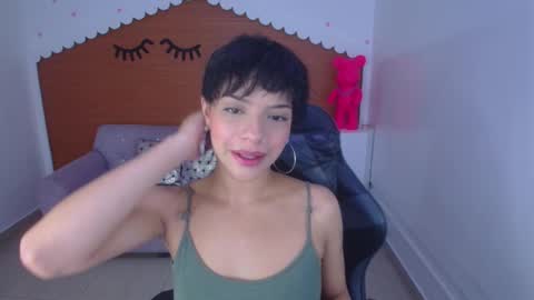Snapshot of kathina_t chatting on December 7, 11:18 am kathina online show from December 7, 11:18 am