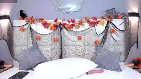 Kathy online show from October 30, 10:33 pm