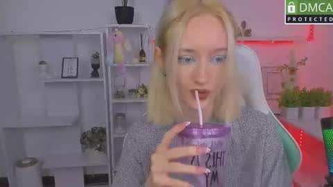 Katia  online show from October 11, 6:18 am