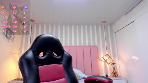 Snapshot of katiamoss1 chatting on September 10, 1:44 pm KATIA online show from September 10, 1:44 pm