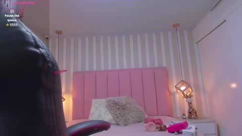 Snapshot of katiamoss1 chatting on October 8, 12:31 pm KATIA online show from October 8, 12:31 pm