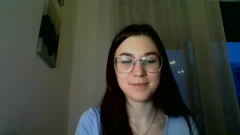 Snapshot of katie_foxi chatting on February 22, 3:21 pm katie_foxi online show from February 22, 3:21 pm